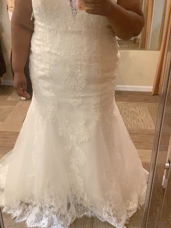 Dresses & Skirts - Michelle Bridal Plus Size Wedding Dress size 28/26